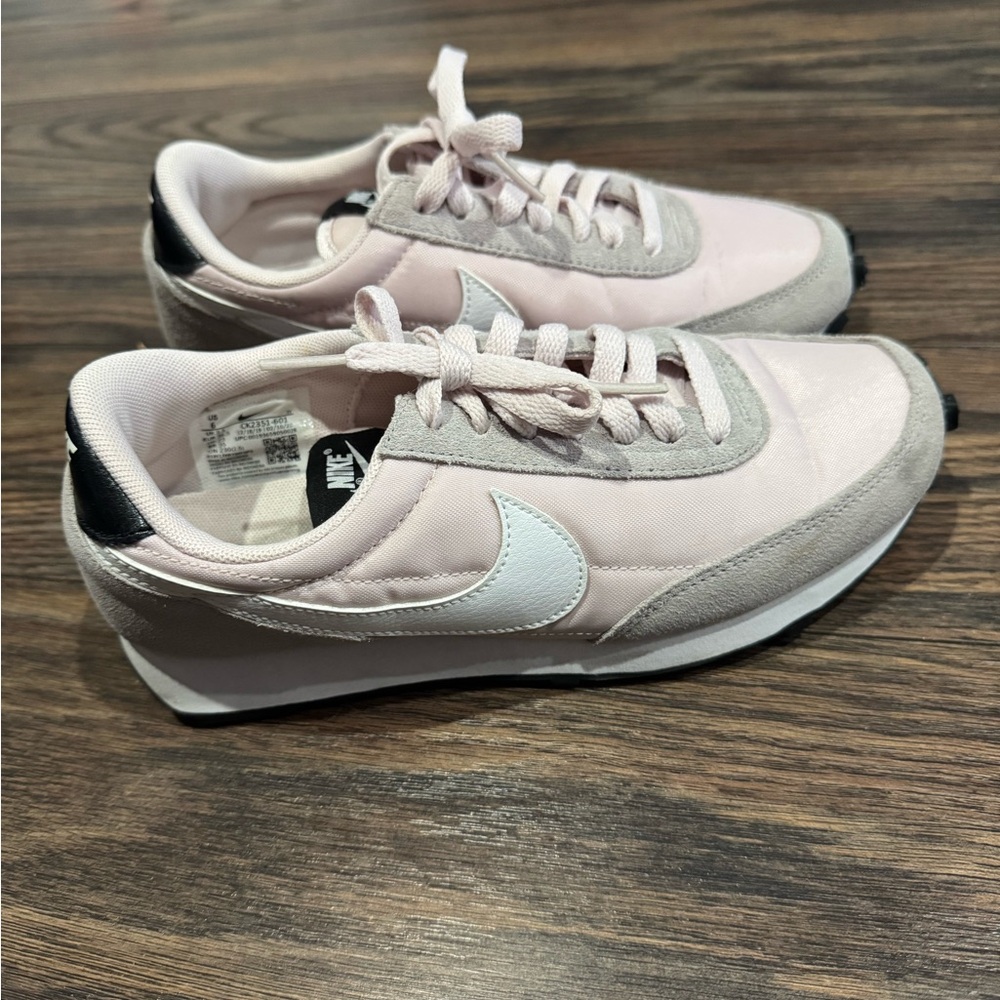 Nike Women's Pink and Gray Sneakers